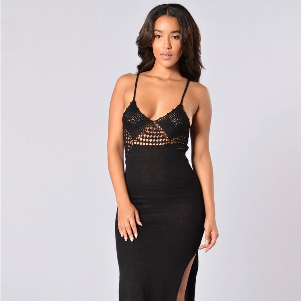 Fashionnova long knitted black dress size L